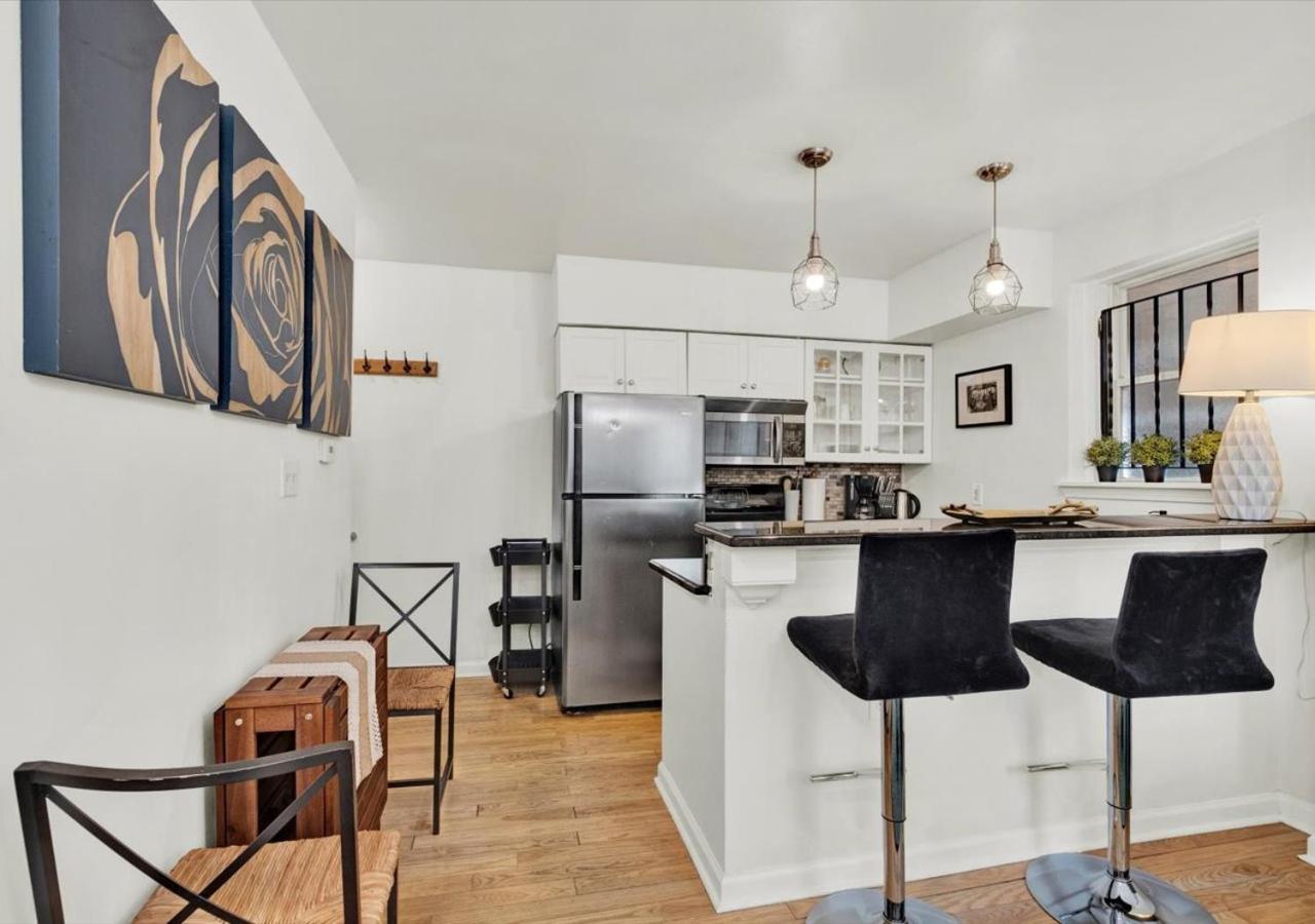 2 Miles From The Convention Center Holiday home Philadelphia